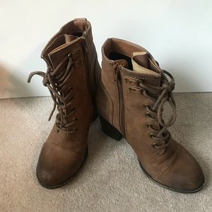 Lace up heeled boots